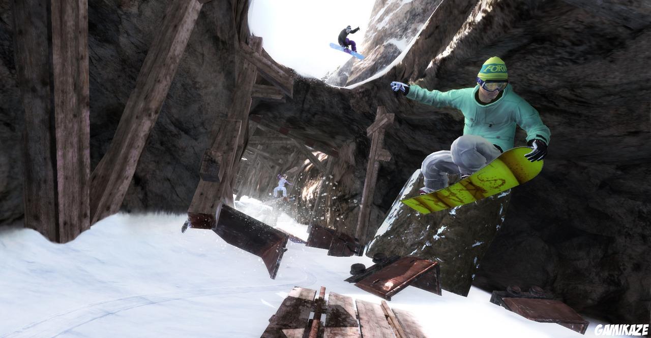 Shaun White Snowboarding